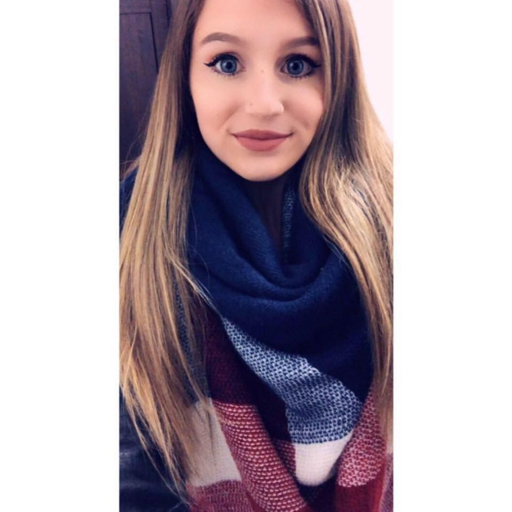 Meet your Posher, Alisha